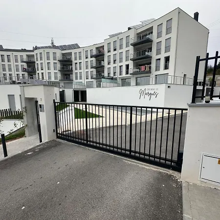 Apartment Apartmento D T2 *
